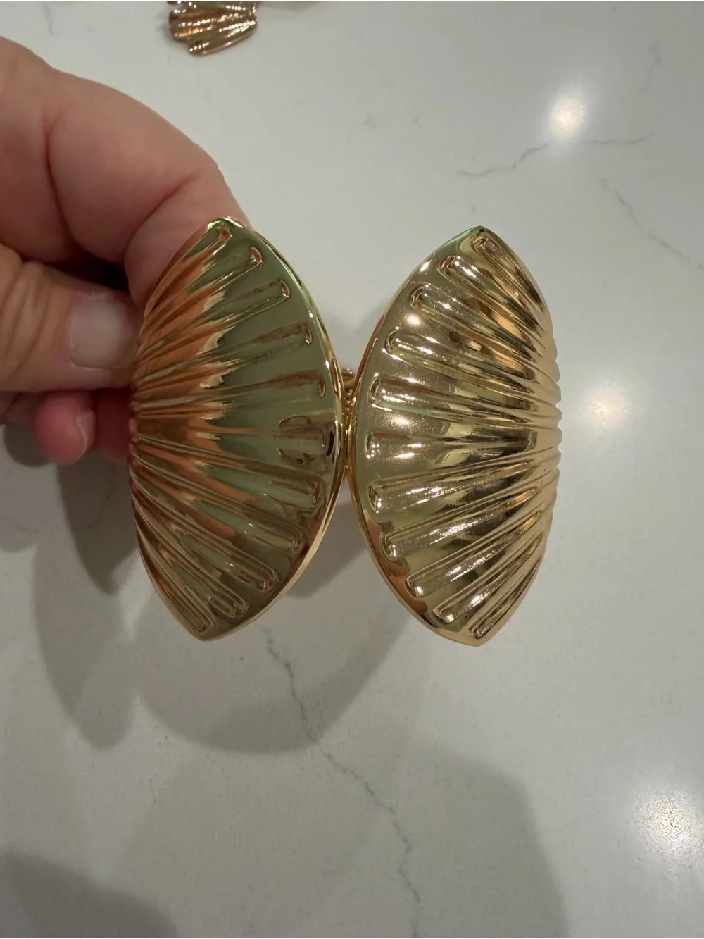 Gold Shell-Texture Statement Bracelet - Women Jewelry